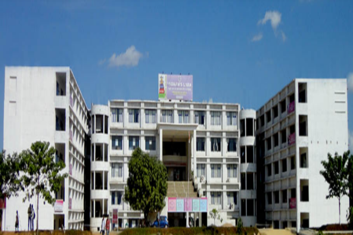 https://cache.careers360.mobi/media/colleges/social-media/media-gallery/2659/2021/8/13/Campus View of Vignans Lara Institute of Technology and Science Guntur_Campus-View.png